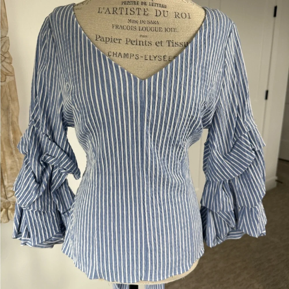 NWT! White House Black Market Seersucker Wrap Blouse - Picture 4 of 7